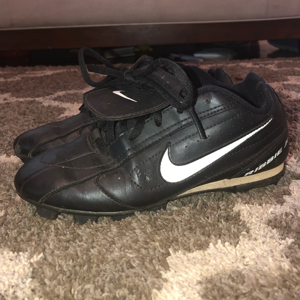 Boys Nike cleats ⚾️